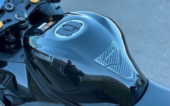 Neufahrzeug Kawasaki Ninja ZX-4RR - Bild 8