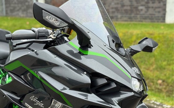 Gebrauchtmotorrad Kawasaki Ninja H2 SX SE - Bild 10