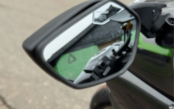 Gebrauchtmotorrad Kawasaki Ninja H2 SX SE - Bild 11