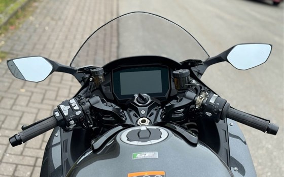 Gebrauchtmotorrad Kawasaki Ninja H2 SX SE - Bild 19