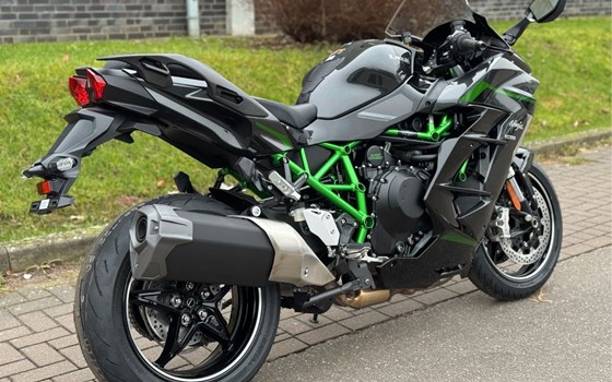 Gebrauchtmotorrad Kawasaki Ninja H2 SX SE - Bild 6