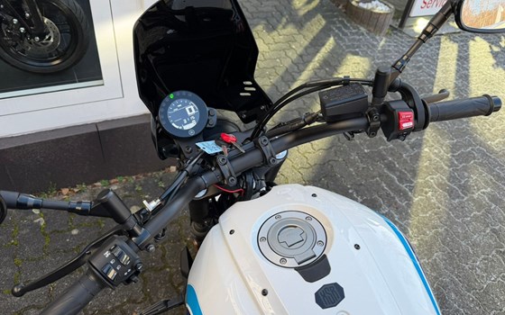 Gebrauchtmotorrad Yamaha XSR700 - Bild 8