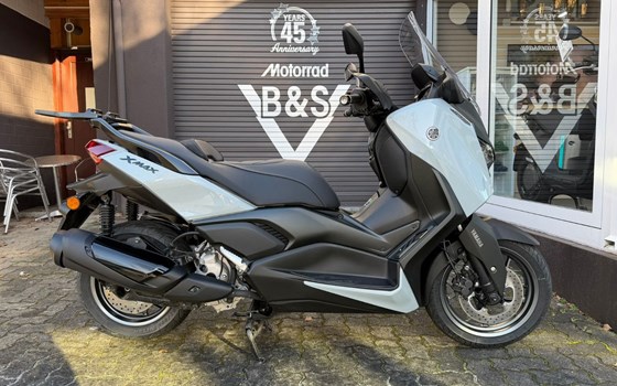 Gebrauchtmotorrad Yamaha XMAX 300 Tech MAX+ - Bild 1