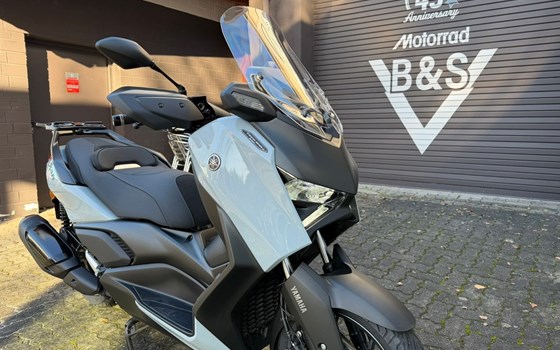 Gebrauchtmotorrad Yamaha XMAX 300 Tech MAX+ - Bild 13