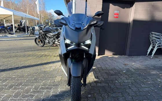 Gebrauchtmotorrad Yamaha XMAX 300 Tech MAX+ - Bild 14