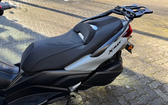 Gebrauchtmotorrad Yamaha XMAX 300 Tech MAX+ - Bild 8