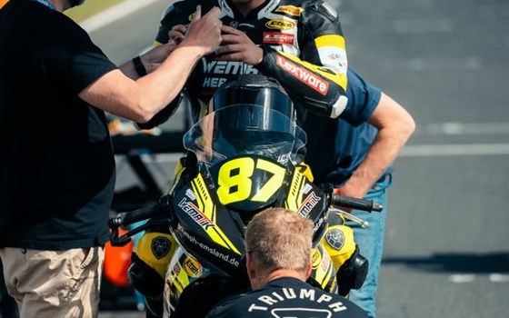 Gebrauchtmotorrad Triumph Daytona 660 - Bild 13