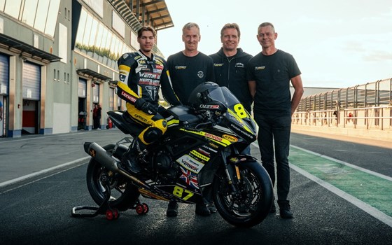 Gebrauchtmotorrad Triumph Daytona 660 - Bild 4