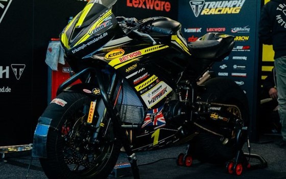 Gebrauchtmotorrad Triumph Daytona 660 - Bild 7