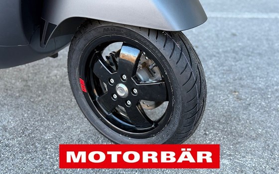 Gebrauchtmotorrad Vespa GTS 125 Super Sport - Bild 9