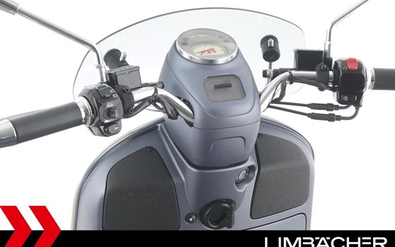 Gebrauchtmotorrad Vespa GTV 300 Special Edition Sei Giorni Euro4 - Bild 13