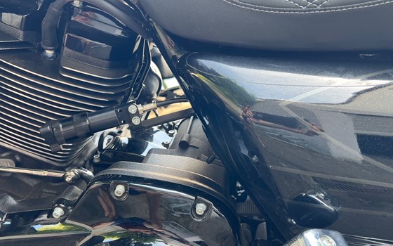 Gebrauchtmotorrad Harley-Davidson CVO Street Glide FLHXSE - Bild 10