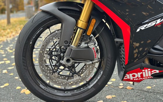 Gebrauchtmotorrad Aprilia RSV4 1100 Factory - Bild 23