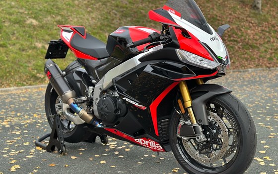 Gebrauchtmotorrad Aprilia RSV4 1100 Factory - Bild 18