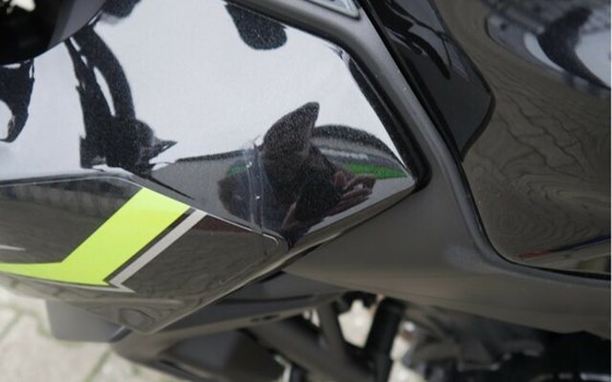 Gebrauchtmotorrad Kawasaki Z650 - Bild 11