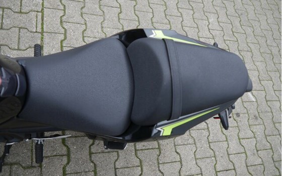 Gebrauchtmotorrad Kawasaki Z650 - Bild 21