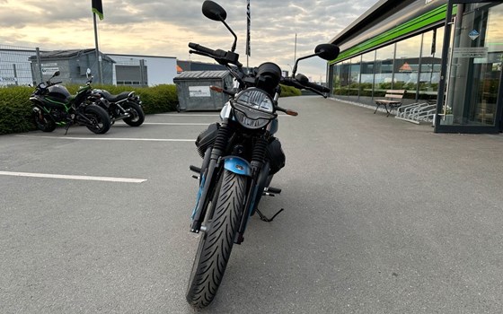 Neufahrzeug Moto Guzzi V7 Stone - Bild 2