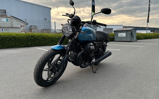 Neufahrzeug Moto Guzzi V7 Stone - Bild 3
