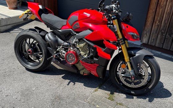 Gebrauchtmotorrad Ducati Streetfighter V4 S - Bild 11