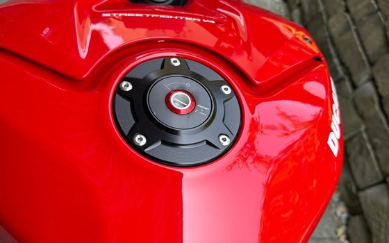 Gebrauchtmotorrad Ducati Streetfighter V4 S - Bild 7