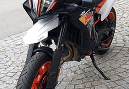 Gebrauchte KTM 890 SMT