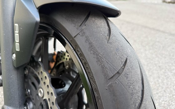 Gebrauchtmotorrad Kawasaki ER-6n - Bild 6