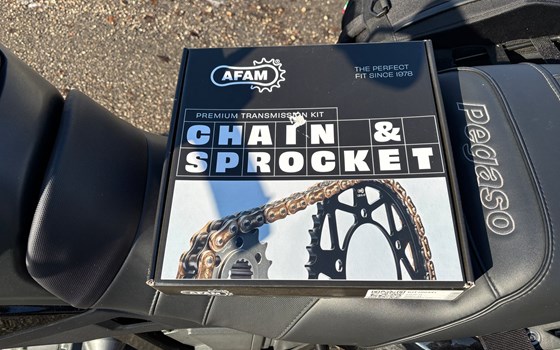 Gebrauchtmotorrad Aprilia Pegaso 650 i.e. - Bild 6