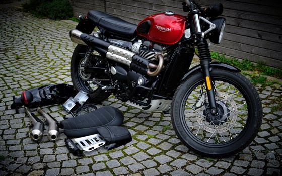 Gebrauchtmotorrad Triumph Street Scrambler - Bild 2
