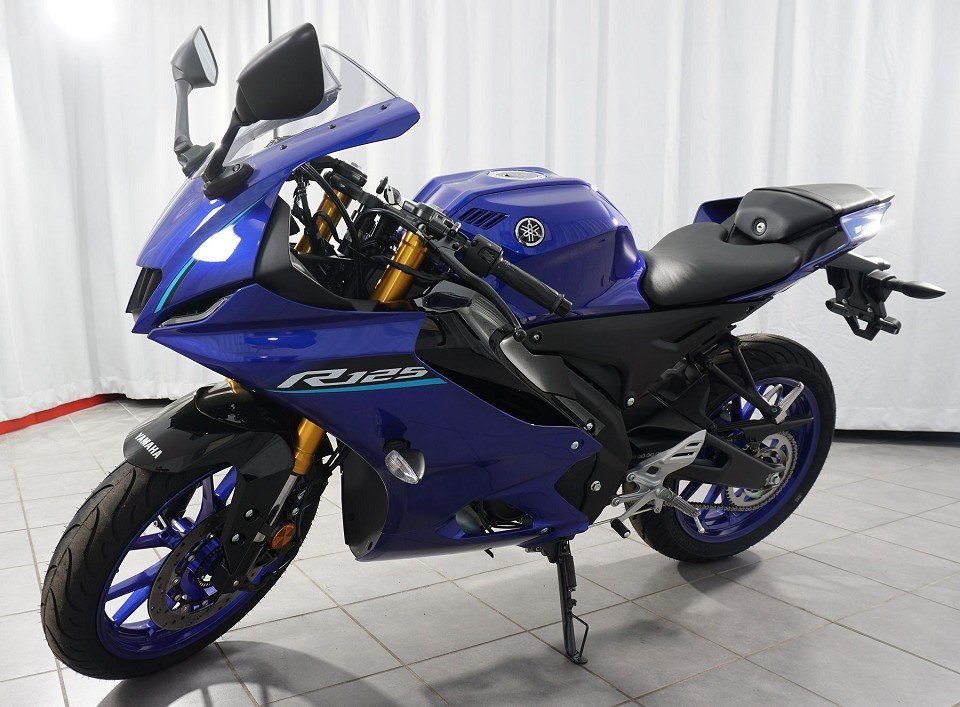 Yamaha R125 