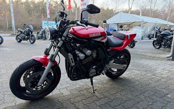 Gebrauchtmotorrad Yamaha FZS 600 Fazer - Bild 7