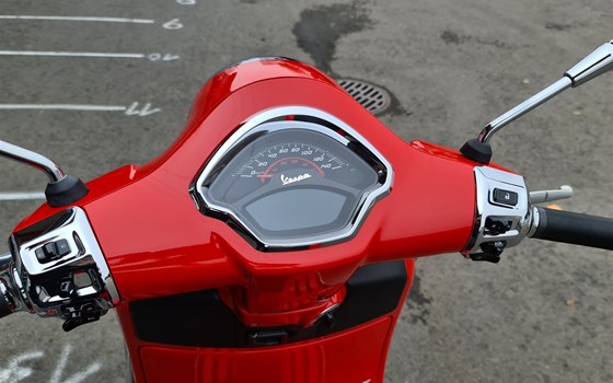 Neufahrzeug Vespa GTS 125 Super - Bild 5