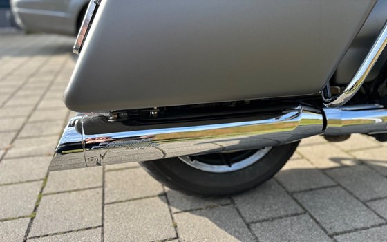 Gebrauchtmotorrad Harley-Davidson Road Glide Ultra - Bild 8