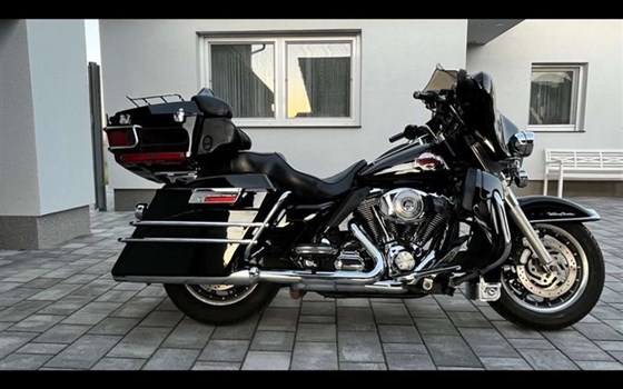 Gebrauchtmotorrad Harley-Davidson Electra Glide Ultra Classic FLHTCU - Bild 13
