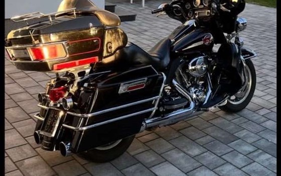 Gebrauchtmotorrad Harley-Davidson Electra Glide Ultra Classic FLHTCU - Bild 14