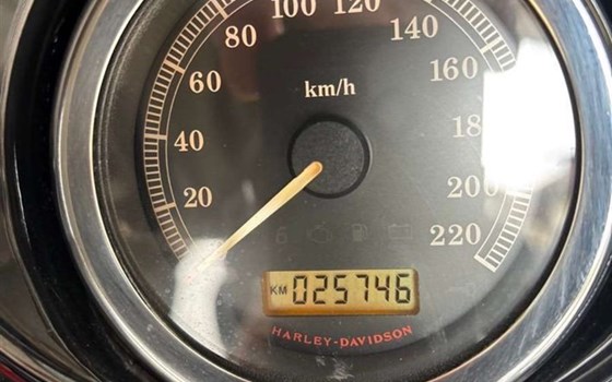 Gebrauchtmotorrad Harley-Davidson Electra Glide Ultra Classic FLHTCU - Bild 16