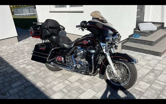 Gebrauchtmotorrad Harley-Davidson Electra Glide Ultra Classic FLHTCU - Bild 3