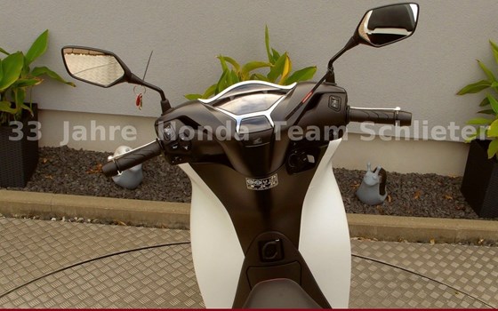 Neufahrzeug Honda SH150i - Bild 10