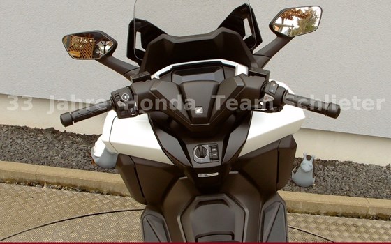 Gebrauchtmotorrad Honda Forza 125 - Bild 10
