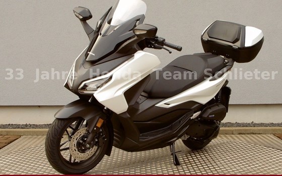 Gebrauchtmotorrad Honda Forza 125 - Bild 4