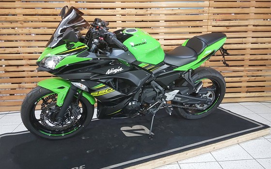 Gebrauchtmotorrad Kawasaki Ninja 650 - Bild 3