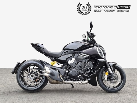 Ducati Diavel V4