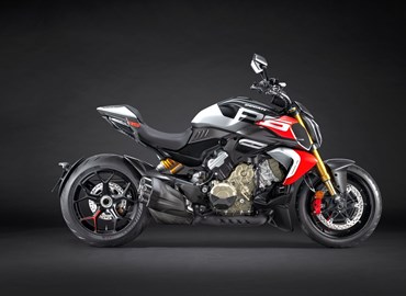 Neumotorrad Ducati Diavel V4 RS