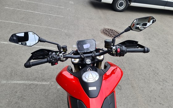 Neufahrzeug Ducati Hypermotard V2 - Bild 5