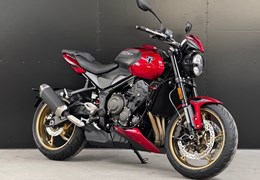 Neumotorrad Triumph Trident 800
