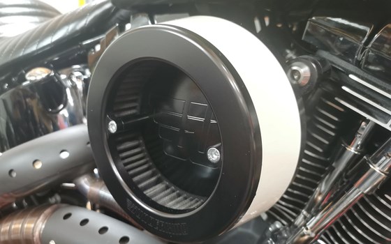 Gebrauchtmotorrad Harley-Davidson Softail Slim S - Bild 20