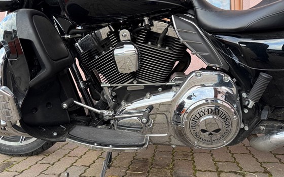 Gebrauchtmotorrad Harley-Davidson Electra Glide Ultra Limited Low FLHTKL - Bild 3