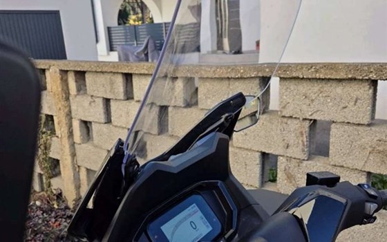 Gebrauchtmotorrad Honda Forza 125 - Bild 3