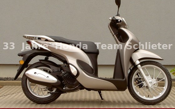 Gebrauchtmotorrad Honda SH125 - Bild 1