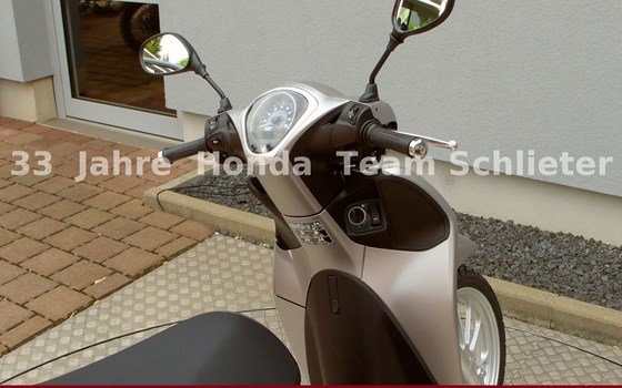 Gebrauchtmotorrad Honda SH125 - Bild 13