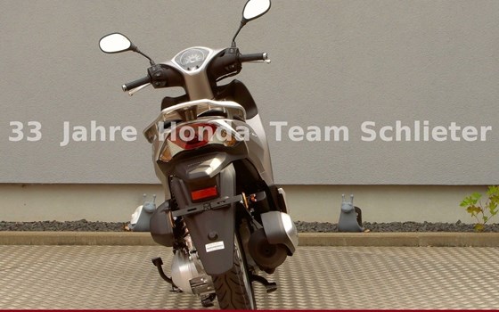 Gebrauchtmotorrad Honda SH125 - Bild 7